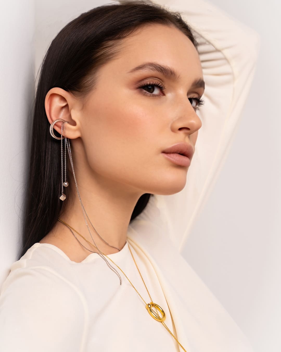 Necklace PARTICLE TRANSFORMER