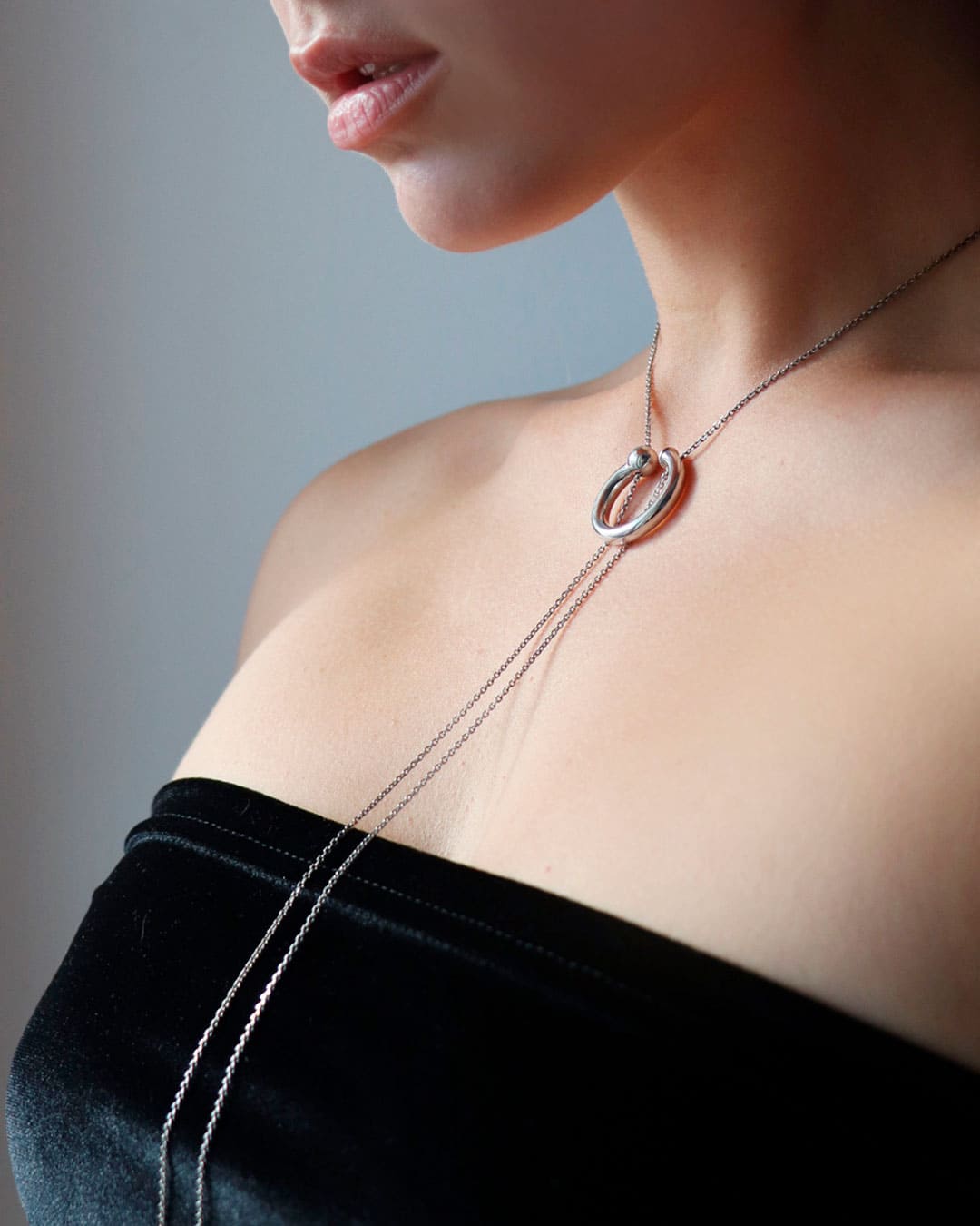 Necklace PARTICLE TRANSFORMER